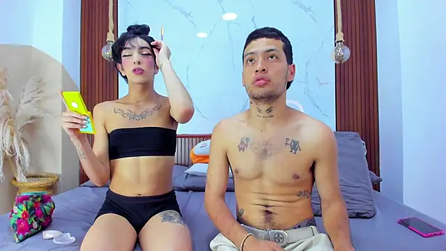 Snapshot of Loversinfire2 chatting on November 22, 8:51 pm Loversinfire2 online show from November 22, 8:51 pm