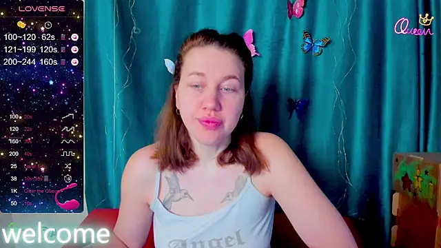 LillyRayRay online show from December 14, 1:23 am