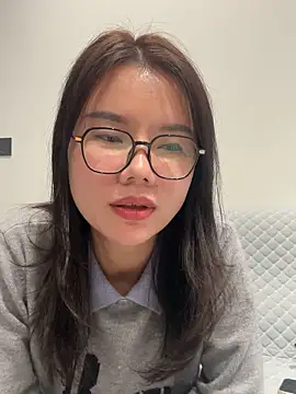 Snapshot of qunqun2580 chatting on November 15, 1:15 pm qunqun2580 online show from November 15, 1:15 pm