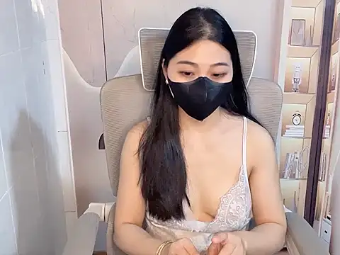 Lousii online show from April 7, 1:57 pm