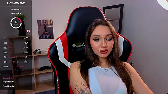 Emilia mala online show from November 21, 7:24 pm