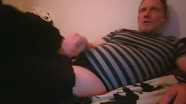 JonnaCD online show from December 7, 4:37 am