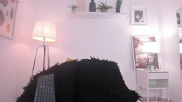 Miluu dh online show from November 29, 12:38 pm