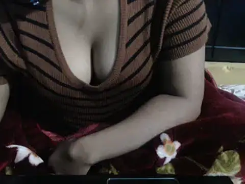 Queen Bhanu online show from December 17, 8:03 pm