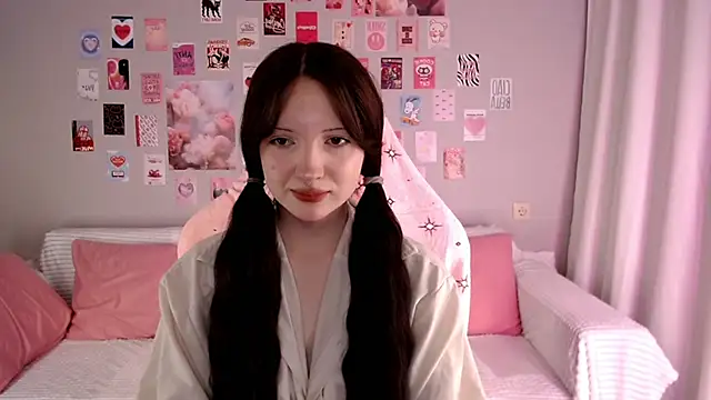 Lexi Bottom online show from January 14, 2:04 am