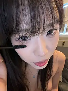 XX125216 online show from February 7, 1:30 pm