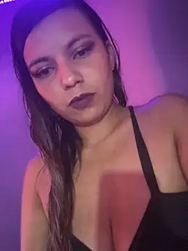 Snapshot of cattia_11 chatting on November 17, 9:19 pm cattia 11 online show from November 17, 9:19 pm