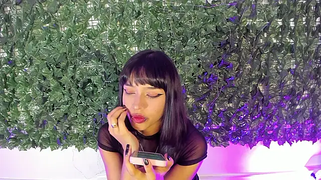 LiilithStonne online show from March 21, 1:51 am