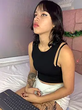 LiilithStonne online show from December 1, 12:28 pm