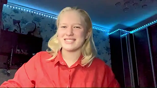 Snapshot of ArissuCuteey chatting on November 17, 3:38 pm ArissuCuteey online show from November 17, 3:38 pm