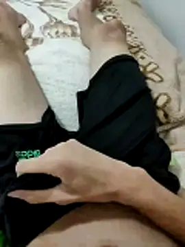 bnnzin online show from December 17, 1:21 am