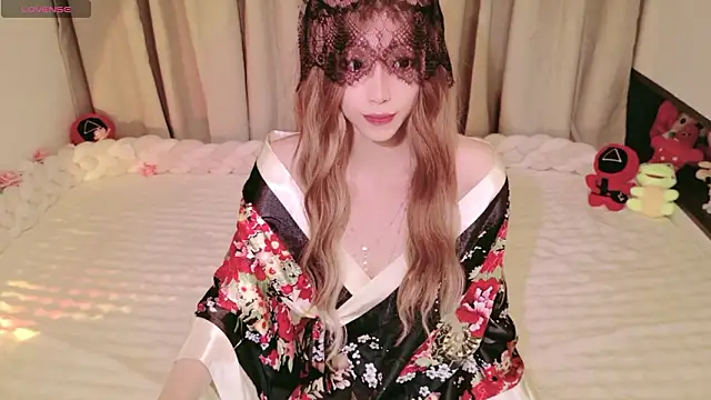 Lulu QAQ online show from February 12, 8:08 pm