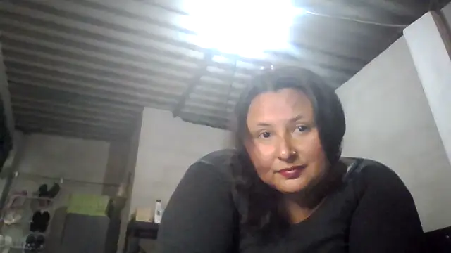 Snapshot of BWW-CINDY11 chatting on February 19, 7:00 pm BWW-CINDY11 online show from February 19, 7:00 pm