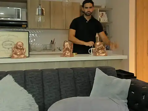 Brad Martin online show from December 2, 1:06 am