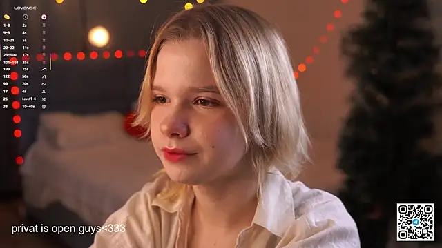 PhillisEsplin online show from December 21, 7:04 pm