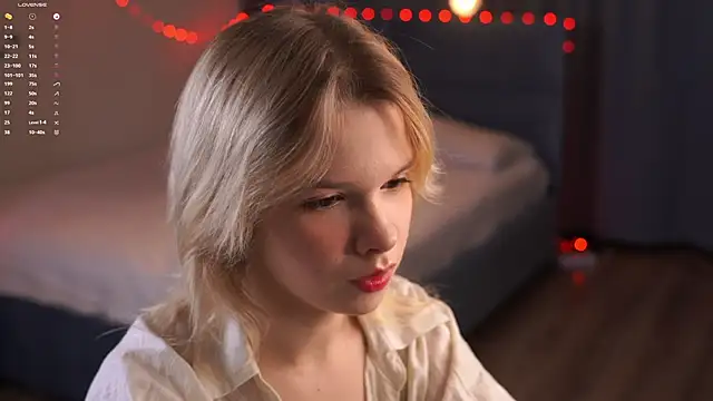 PhillisEsplin online show from December 17, 7:08 pm