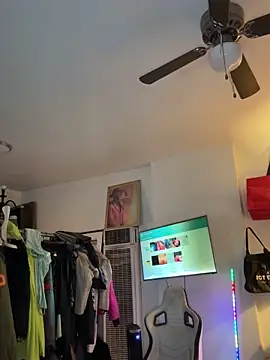 Motherbigbus online show from April 13, 2:37 am