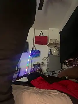 Motherbigbus online show from April 16, 8:26 am