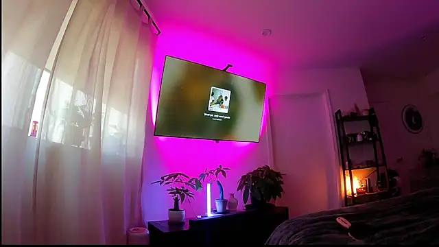 missalittlemasochist online show from February 13, 8:31 pm