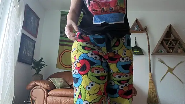 bruisedblossoms online show from March 13, 5:40 pm