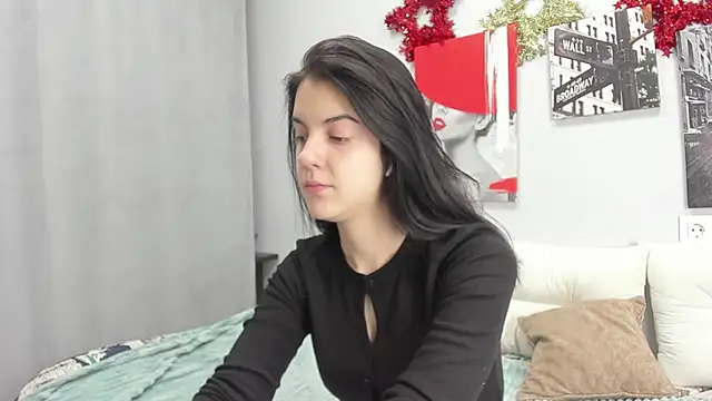 Lovely Audrey online show from December 21, 1:30 am