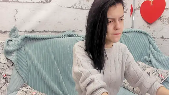 Lovely Audrey online show from November 18, 1:32 am