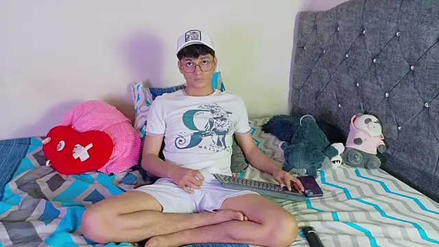 andrew dann online show from March 6, 10:38 pm