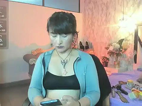 LILITH LIBELULA online show from December 18, 7:50 pm