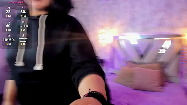 LILITH LIBELULA online show from December 3, 7:57 pm