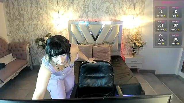 LILITH LIBELULA online show from November 22, 7:35 pm