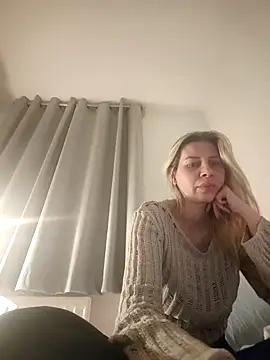 NaughtyClaudia  online show from February 6, 11:01 pm