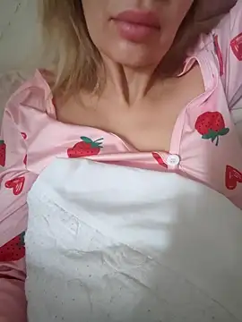 NaughtyClaudia  online show from February 8, 9:51 am