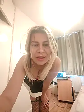 NaughtyClaudia  online show from December 18, 10:19 am