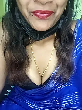 Snapshot of Premalatha_28 chatting on February 10, 5:56 pm Premalatha 28 online show from February 10, 5:56 pm