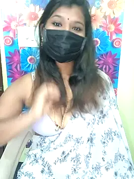 Snapshot of Premalatha_28 chatting on February 17, 4:32 am Premalatha 28 online show from February 17, 4:32 am