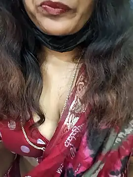 Snapshot of Premalatha_28 chatting on January 14, 6:50 am Premalatha 28 online show from January 14, 6:50 am