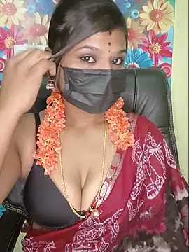 Snapshot of Premalatha_28 chatting on June 9, 5:47 pm Premalatha 28 online show from June 9, 5:47 pm
