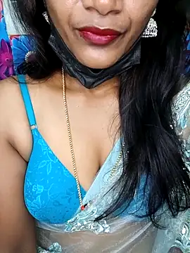 Snapshot of Premalatha_28 chatting on November 20, 6:08 pm Premalatha 28 online show from November 20, 6:08 pm