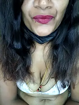 Snapshot of Premalatha_28 chatting on January 31, 7:34 pm Premalatha 28 online show from January 31, 7:34 pm