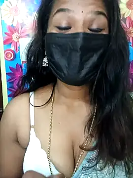 Snapshot of Premalatha_28 chatting on December 16, 4:11 pm Premalatha 28 online show from December 16, 4:11 pm