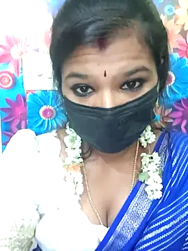 Snapshot of Premalatha_28 chatting on December 4, 6:40 pm Premalatha 28 online show from December 4, 6:40 pm