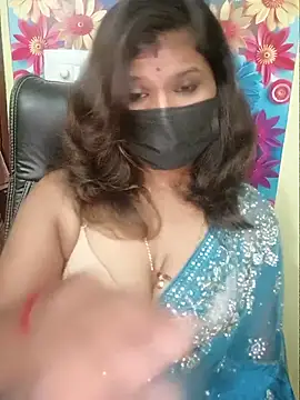 Snapshot of Premalatha_28 chatting on June 27, 5:19 pm Premalatha 28 online show from June 27, 5:19 pm