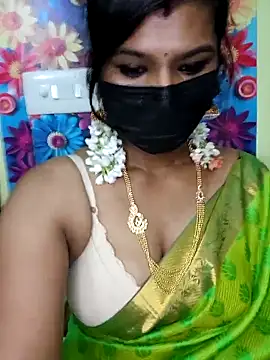 Snapshot of Premalatha_28 chatting on November 18, 7:17 pm Premalatha 28 online show from November 18, 7:17 pm
