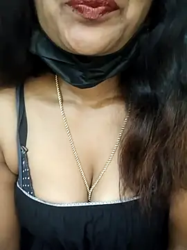 Snapshot of Premalatha_28 chatting on January 11, 7:10 pm Premalatha 28 online show from January 11, 7:10 pm