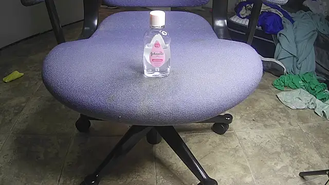 Snapshot of CaptThickEdgerton chatting on February 21, 10:06 am CaptThickEdgerton online show from February 21, 10:06 am