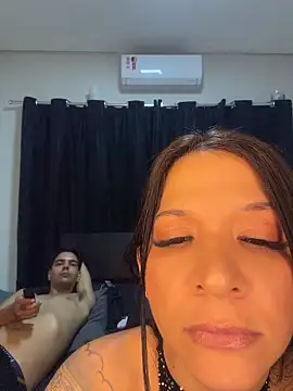 Snapshot of biadominatrix chatting on June 7, 3:12 am biadominatrix online show from June 7, 3:12 am