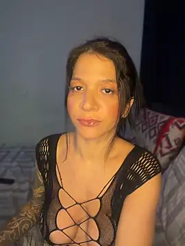 Snapshot of biadominatrix chatting on May 12, 11:55 pm biadominatrix online show from May 12, 11:55 pm