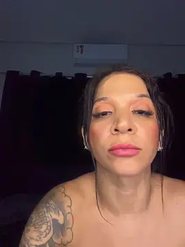 Snapshot of biadominatrix chatting on May 26, 2:09 am biadominatrix online show from May 26, 2:09 am