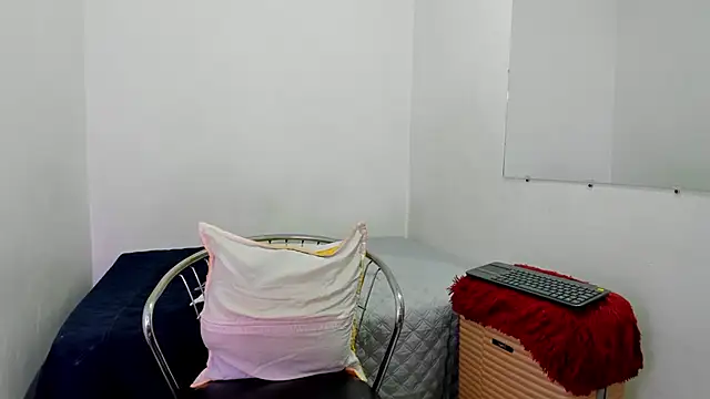 Lucastorrez01 online show from June 14, 10:55 pm
