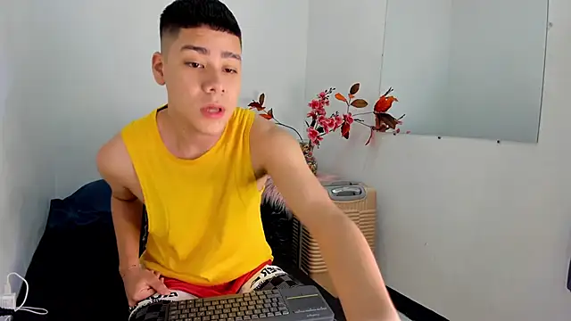 Lucastorrez01 online show from January 7, 12:26 am